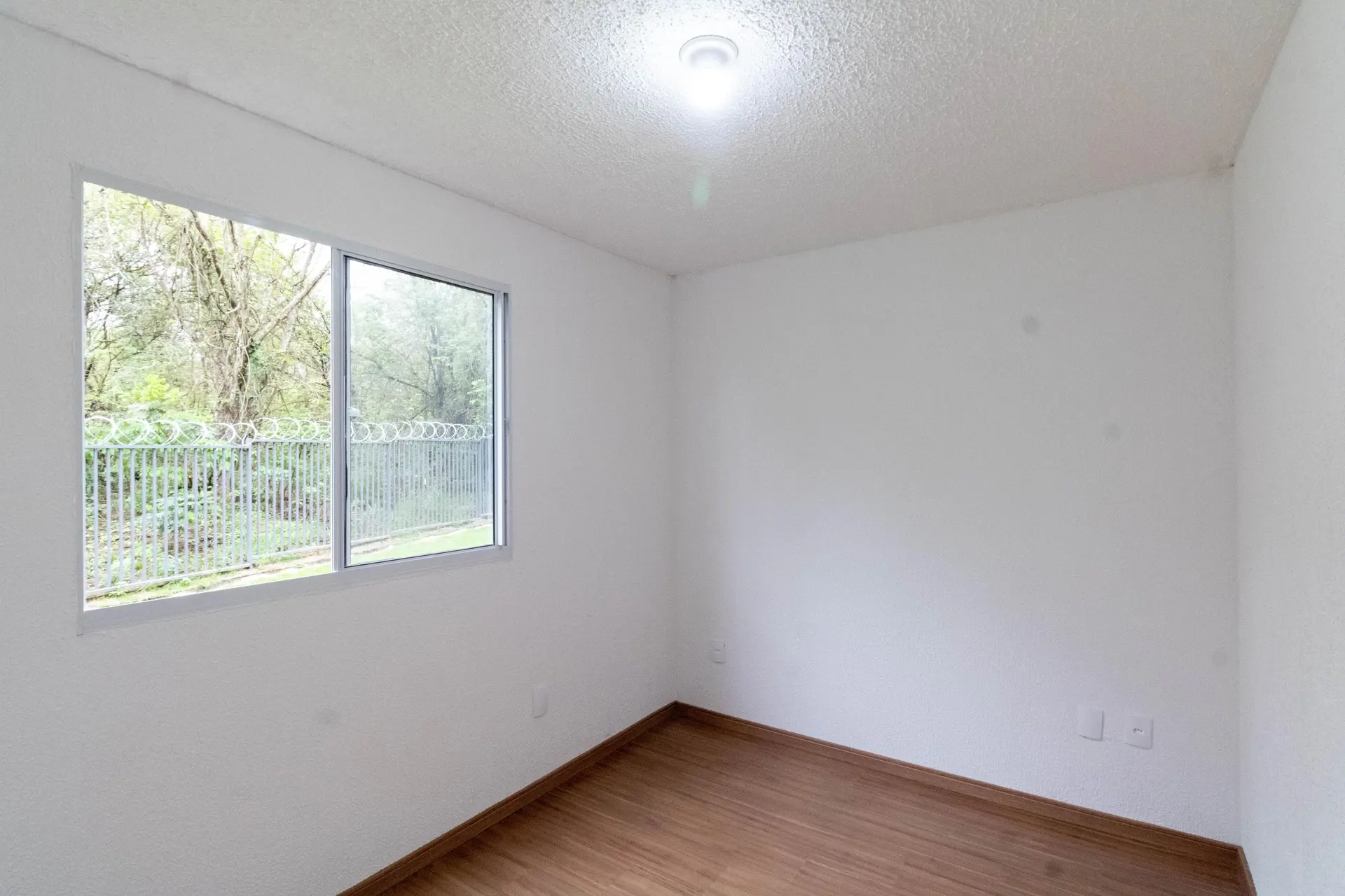 2-bedroom apartment in a building with a gym — photo 19