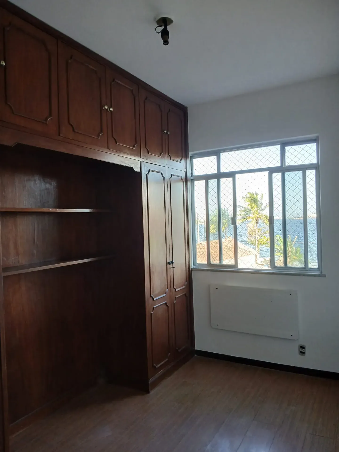 Apartment on the 1st floor with a water view — photo 4