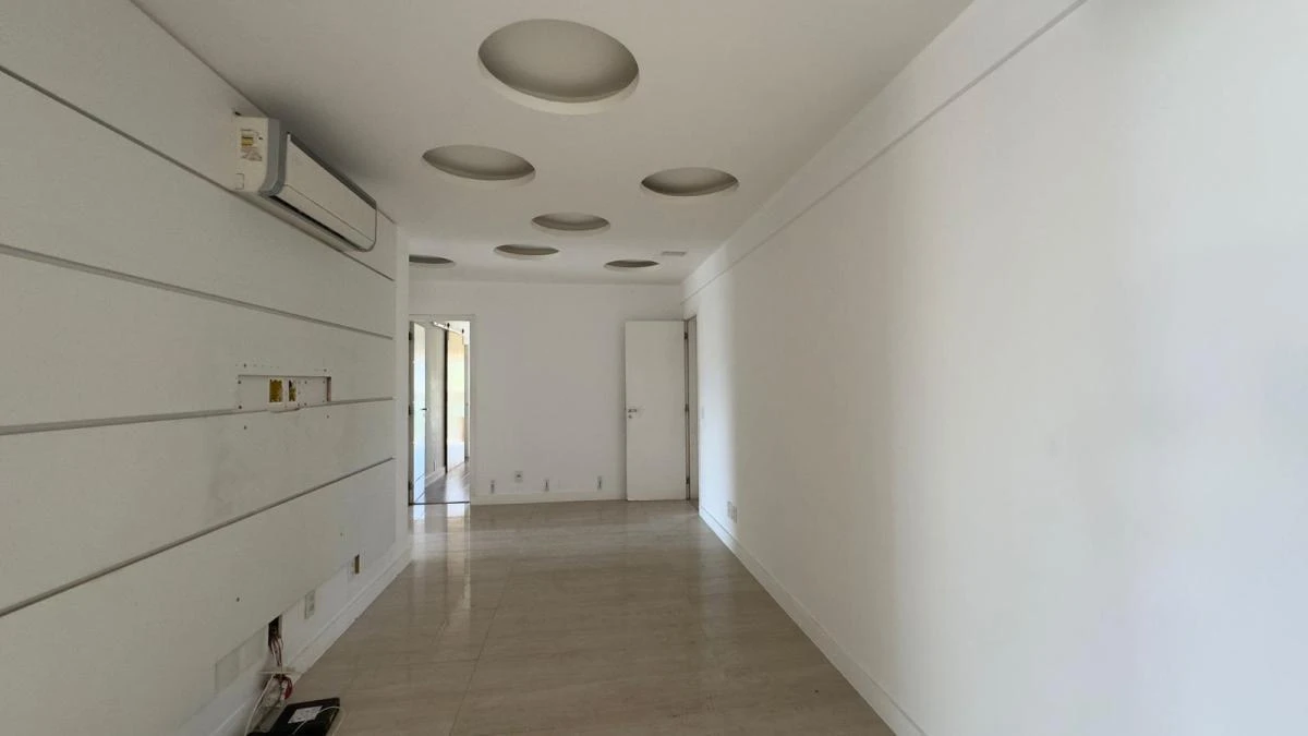 4 en-suite bedroom apartment with 233 m² and 3 parking — photo 8