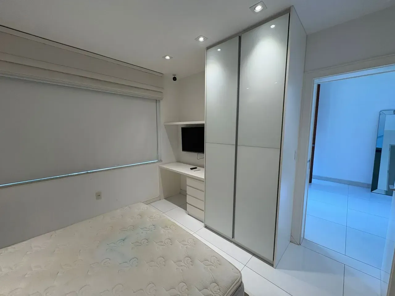 Unfurnished house with 5 bedrooms and open-plan kitchen — photo 5