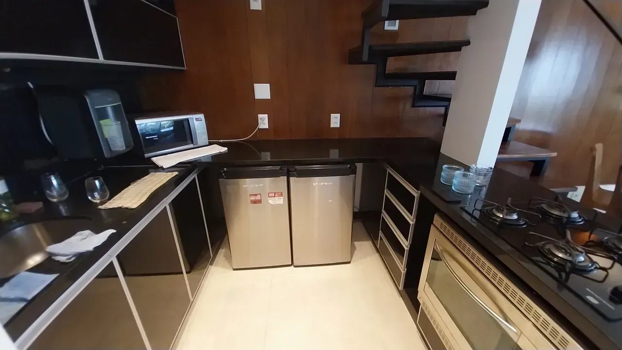 Furnished 1-bedroom apartment with 2 bathrooms — photo 16