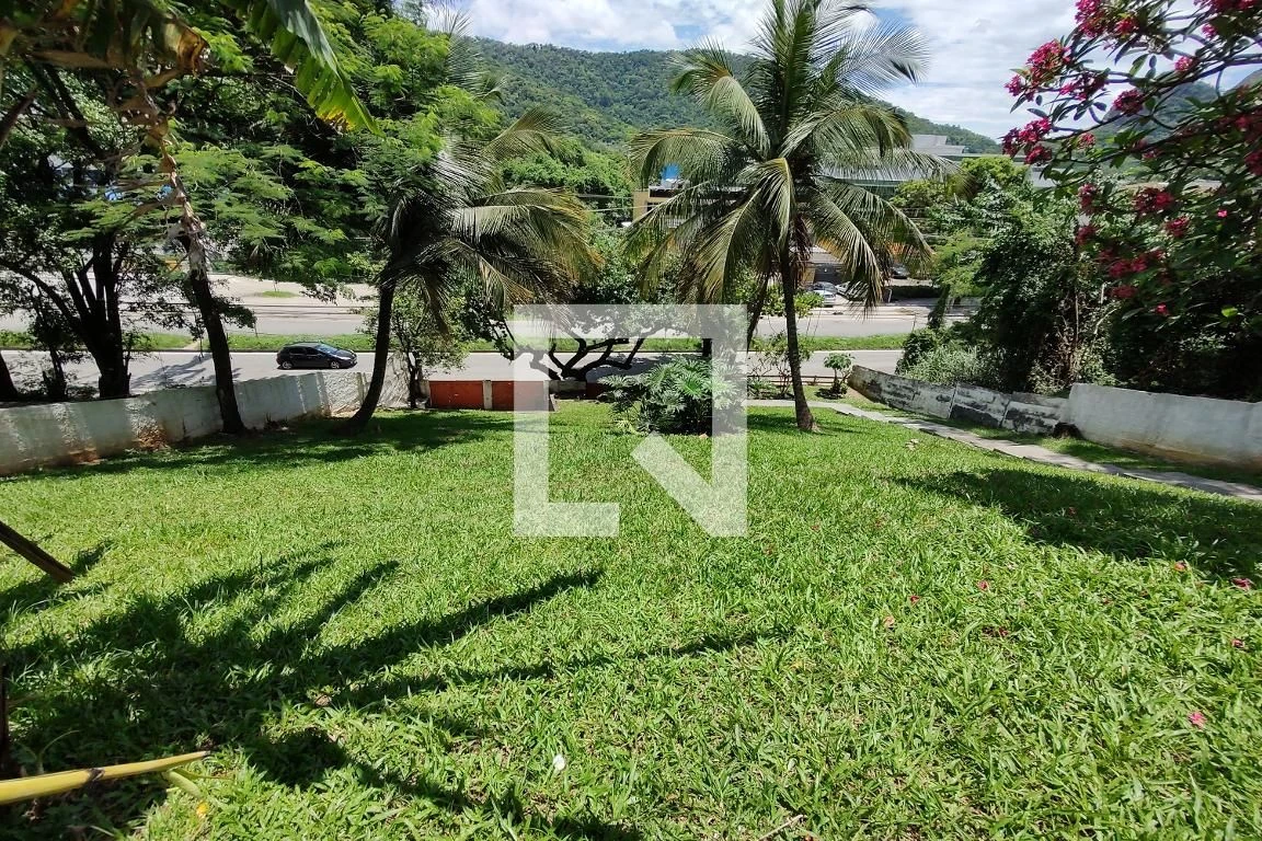 Casa para locação com 3 quartos e 280 m² — photo 73