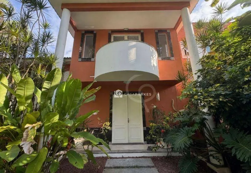 House with 5 bedrooms, separate kitchen, 750 m² — photo 9