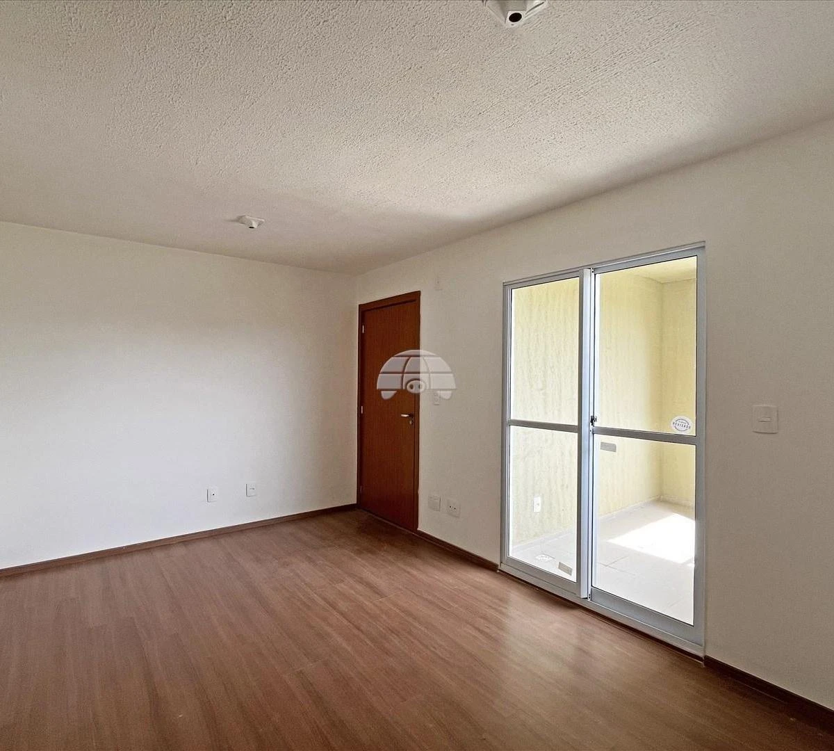 Apartment, 45 m², with wood or laminate floors — photo 5