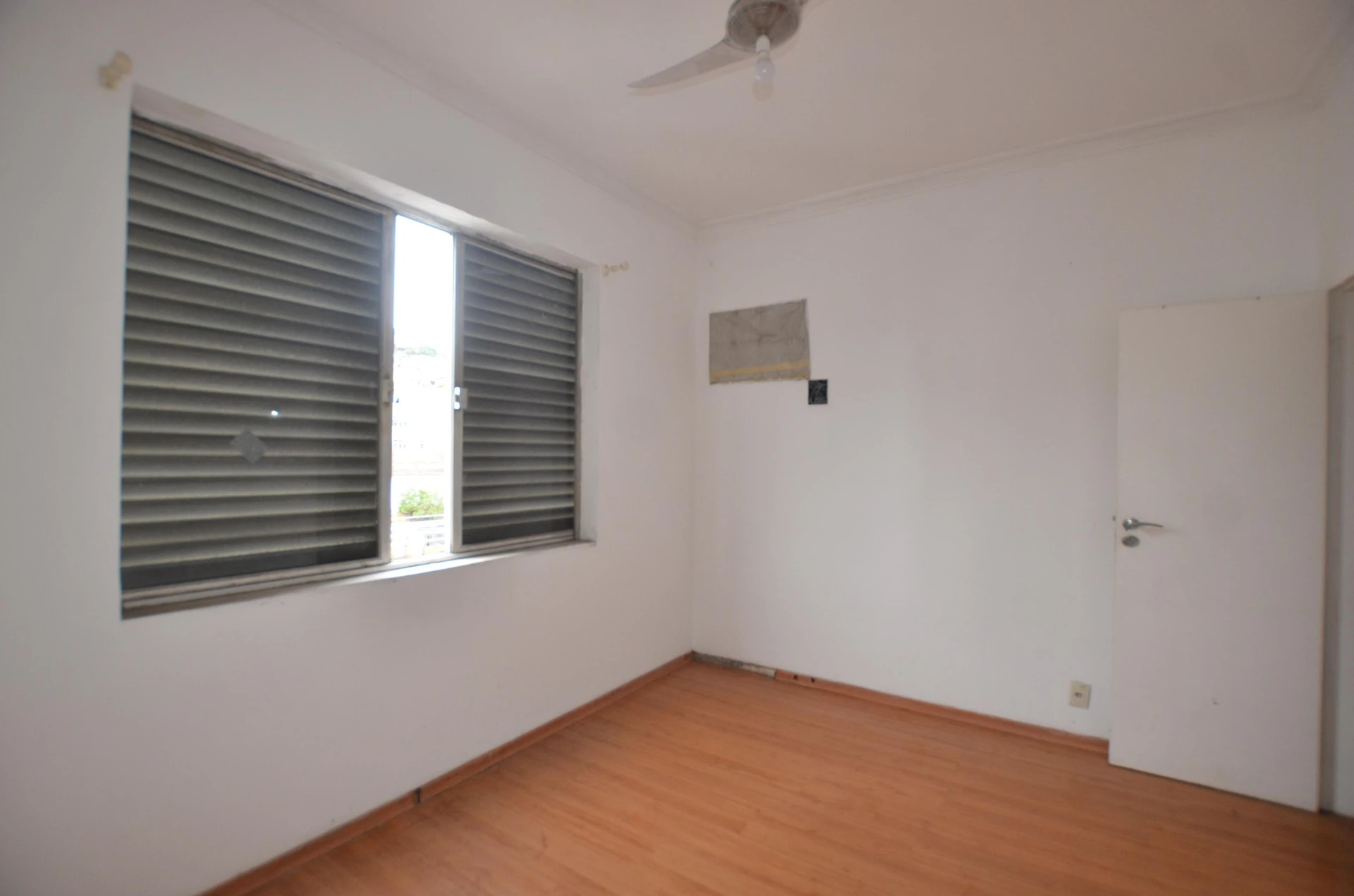 3-bedroom apartment with a mountain view in Rio de Janeiro — photo 28