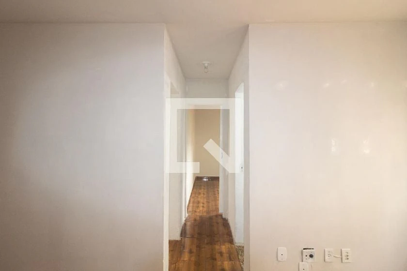 Apartamento de 2 quartos com piso de cerâmica e vaga — photo 25