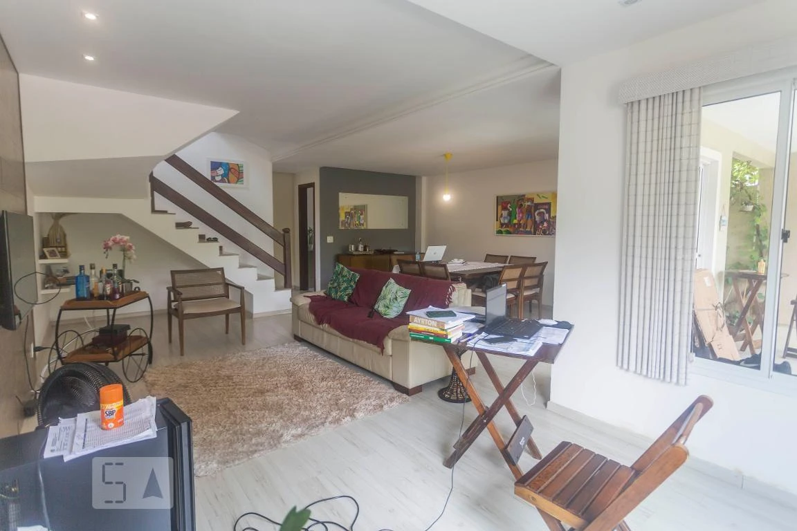 Furnished 680 m² house with 3 bedrooms — photo 22