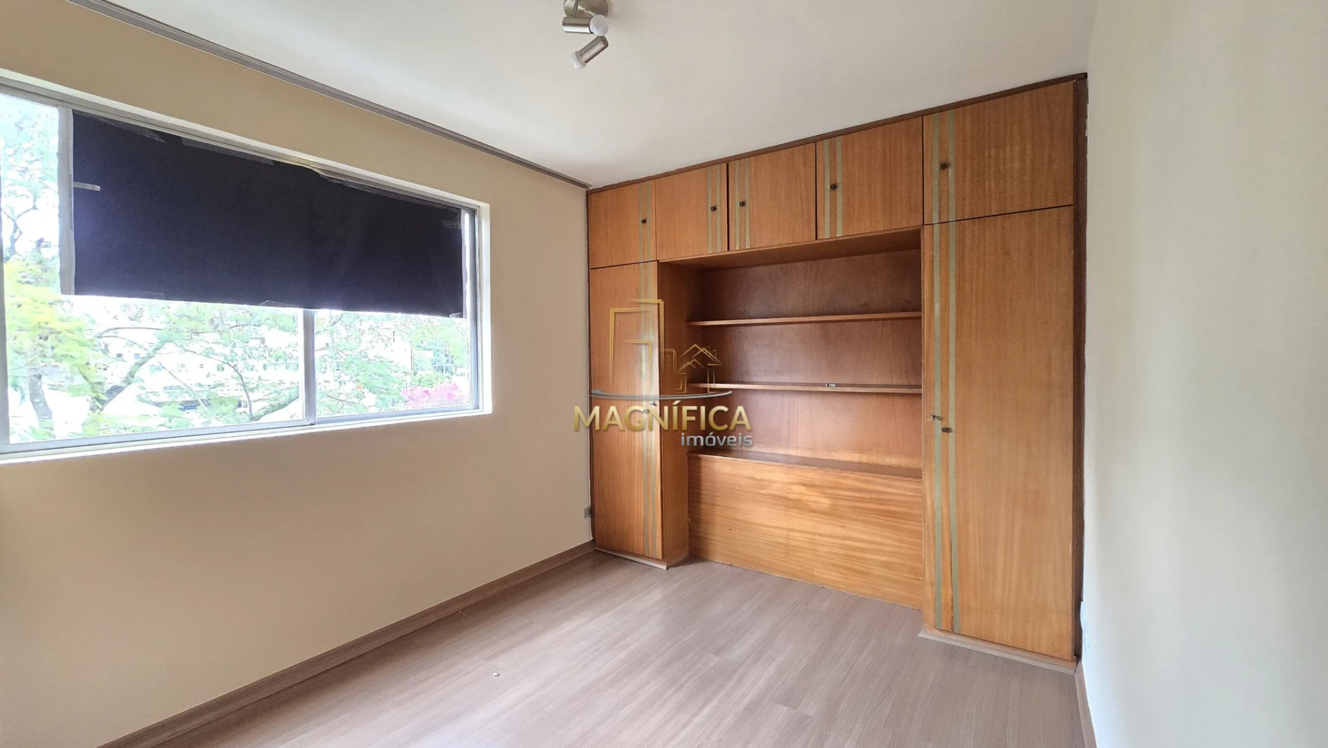 Apartment, 75 m², with wood or laminate floors — photo 3