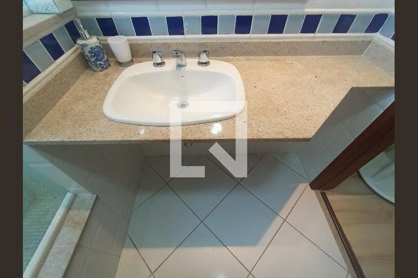 Furnished 2-bedroom en-suite apartment with 2 parking, 70 m² — photo 41