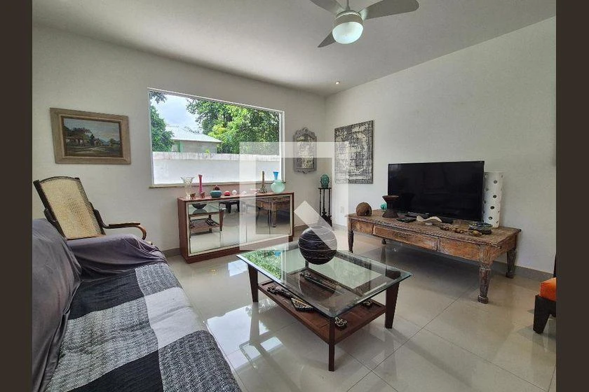 Furnished house with 3 en-suite bedrooms and shared BBQ — photo 4