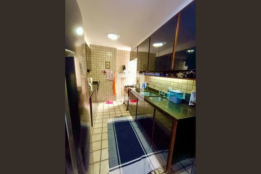 Furnished 2-bedroom apartment with private balcony BBQ — photo 79