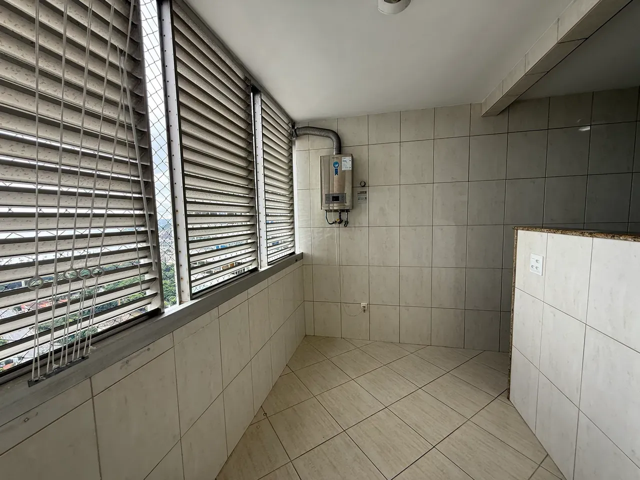 94 m² unfurnished apartment with 3 bedrooms and 2 baths — photo 30