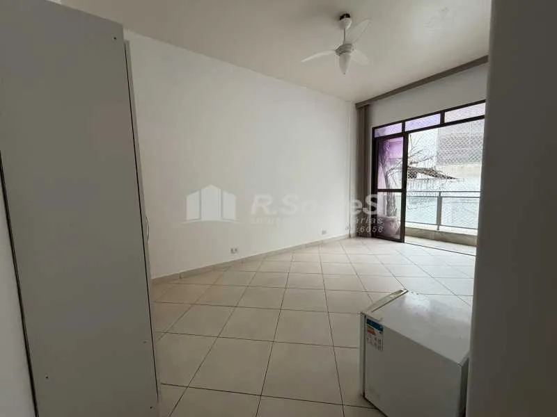 Квартира: 3 спальні, 1 з власною ванною кімнатою, 122 м²