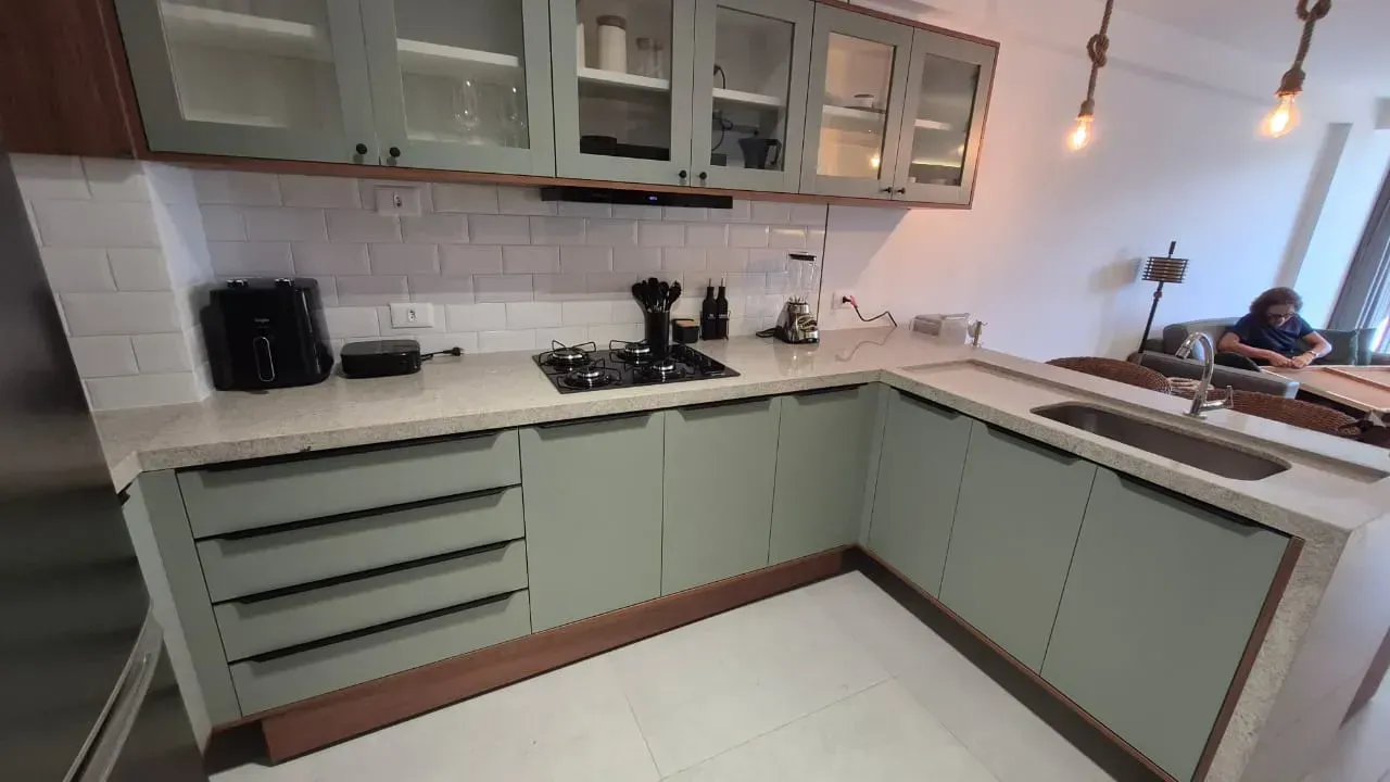 Apartamento mobiliado, 65 m², com janelas do piso ao teto — photo 7