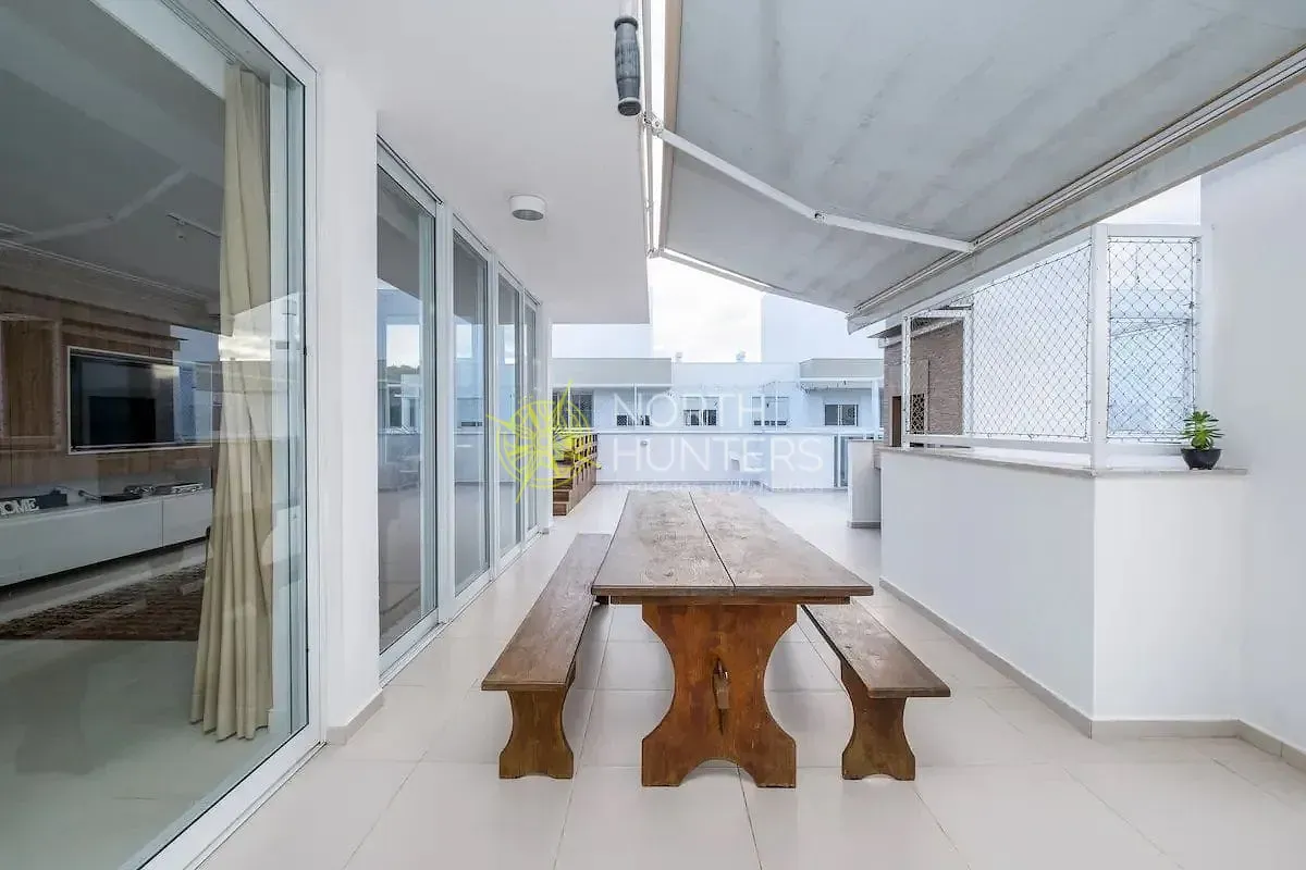 Мебльована квартира з відкритою кухнею 299 м² — photo 28