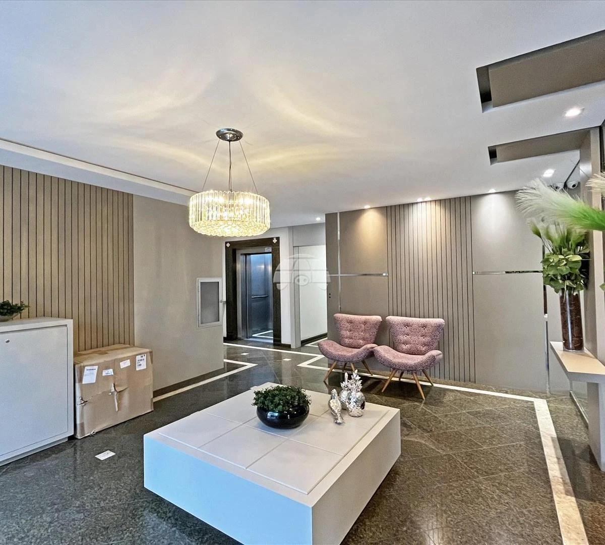 Apartment, 156 m², with a glass-enclosed balcony — photo 13