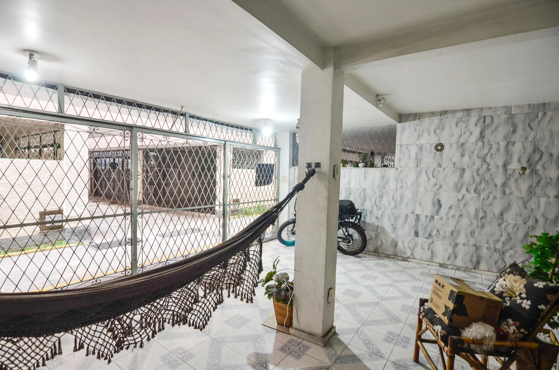 Furnished house with 3 bedrooms and a balcony — photo 46