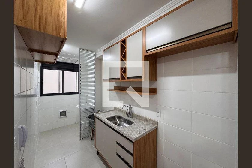 Wood or laminate floors in a 2-bedroom apartment, 55 m² — photo 23