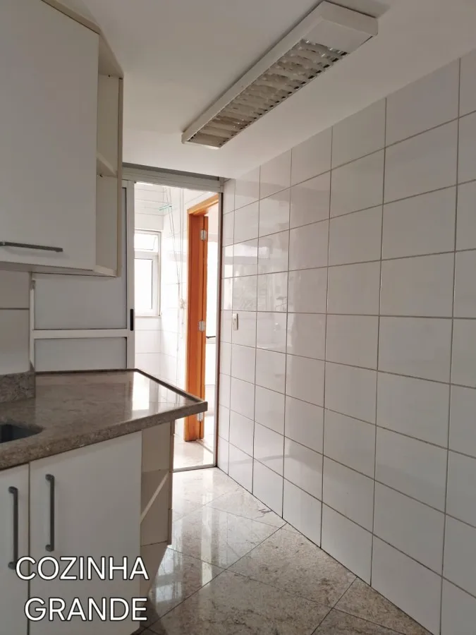 4-bedroom apartment with 2 bathrooms and 1 parking spot — photo 18