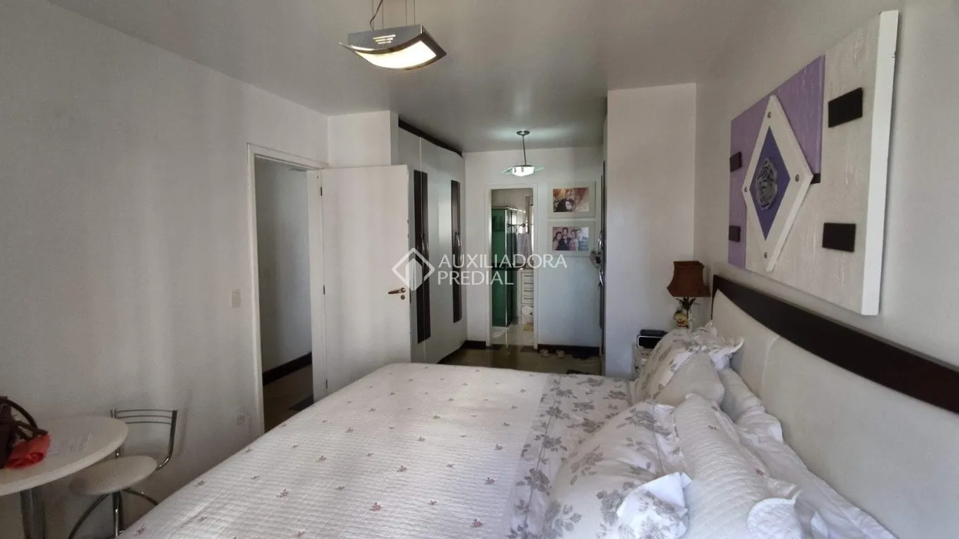 Apartamento amueblado de 4 dormitorios, 296 m², 3 plazas — photo 15