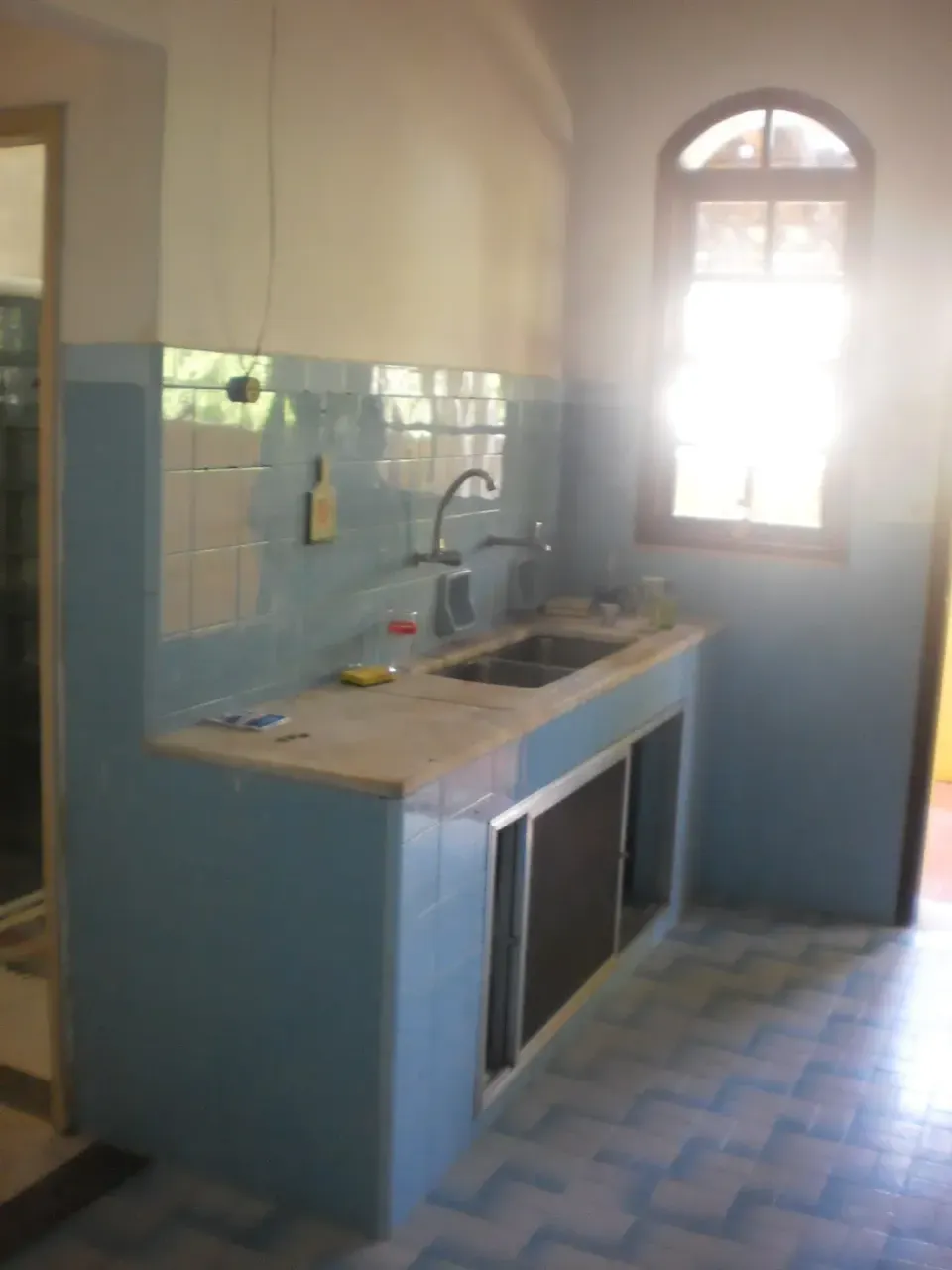 Casa sem mobília com 3 quartos e 2 banheiros — photo 11