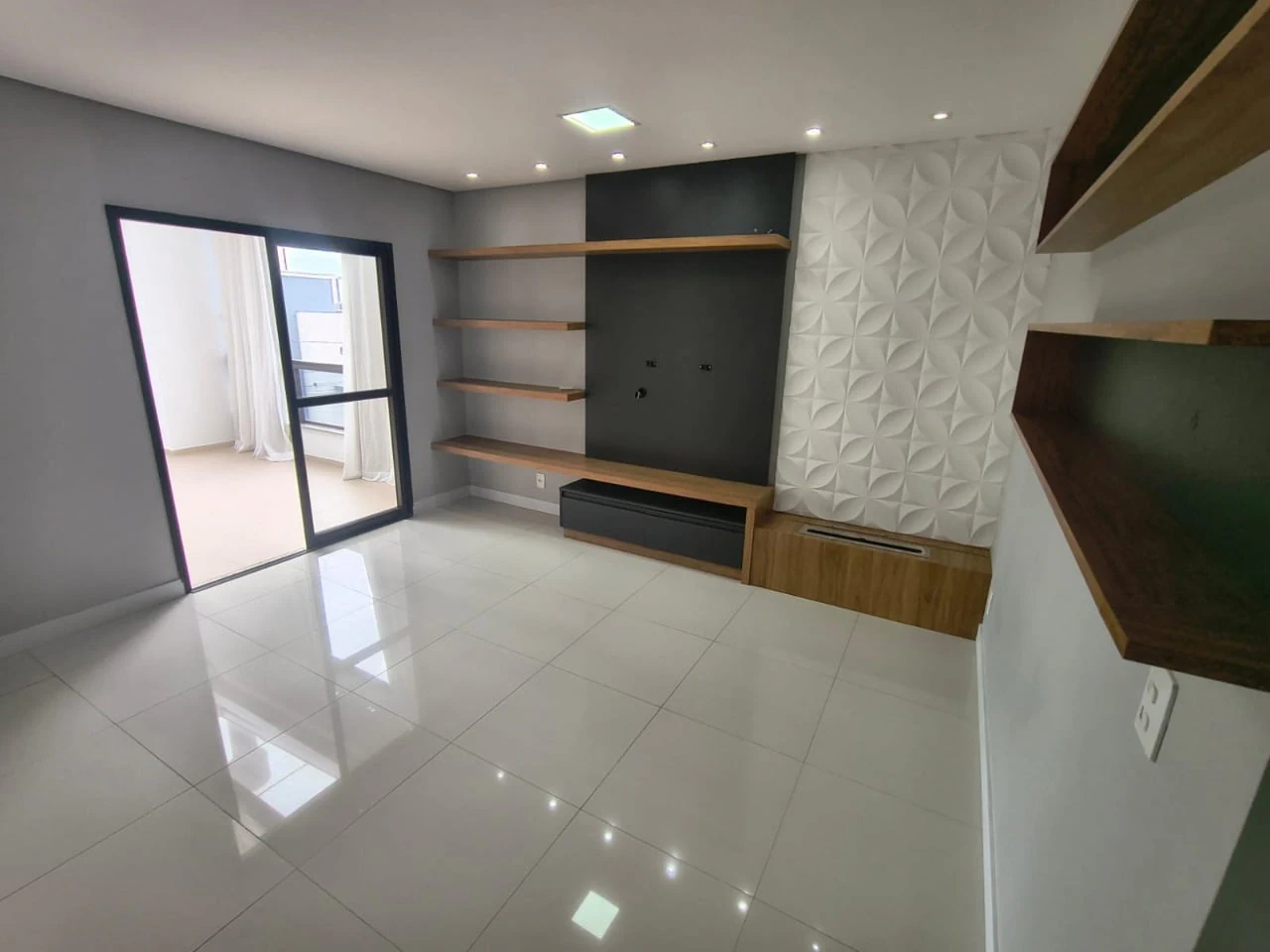 Apartment, 108 m², with floor-to-ceiling windows — photo 13