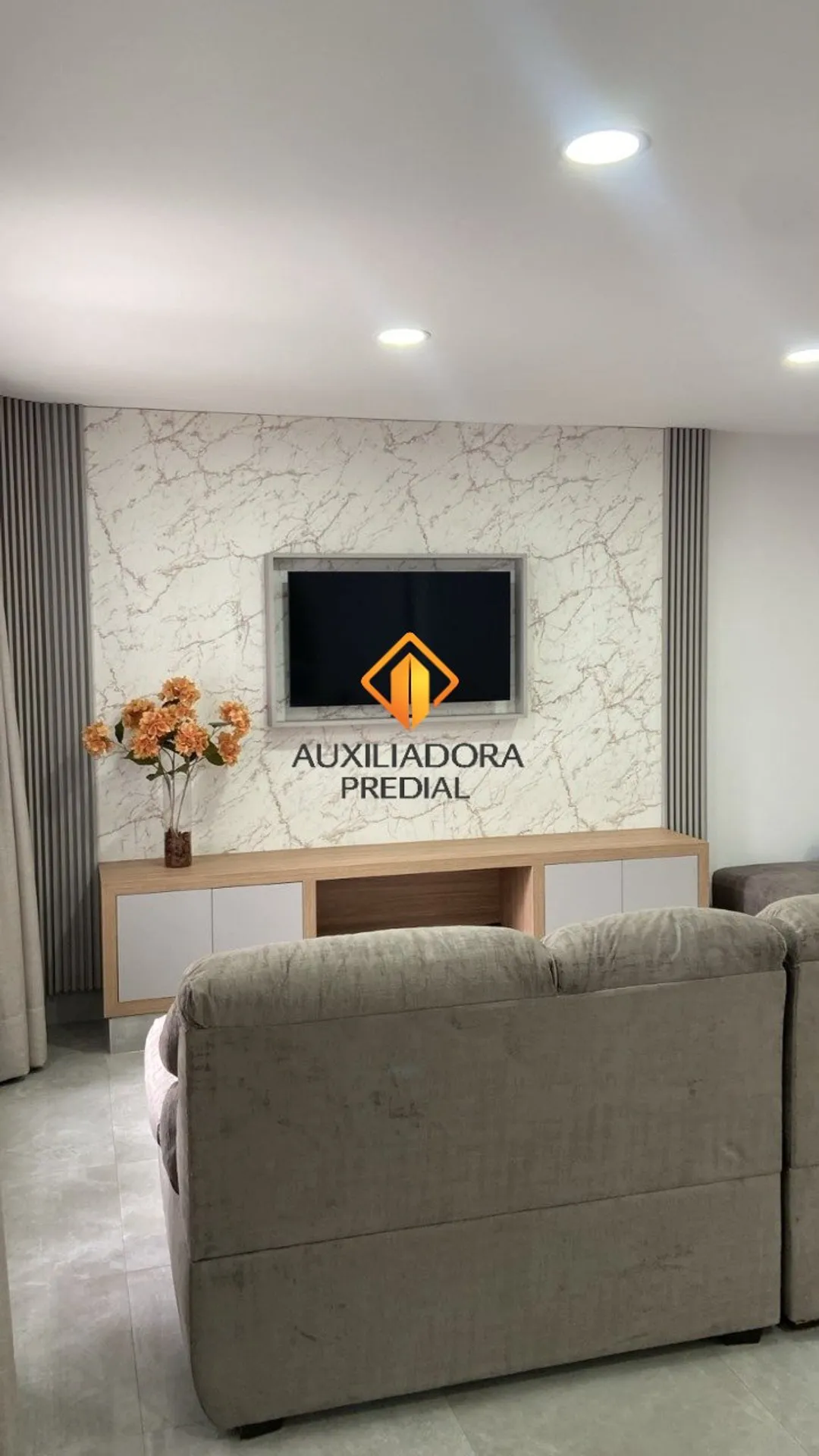 Furnished 2-bedroom apartment with a balcony — photo 48