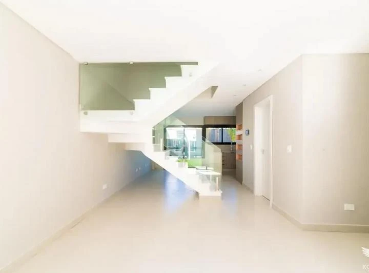 Unfurnished house with 3 bedrooms, suite and balcony, 1 spot — photo 9