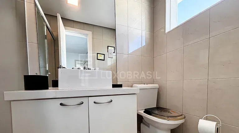 Furnished house with 6 en-suite bedrooms and 10 bathrooms — photo 46