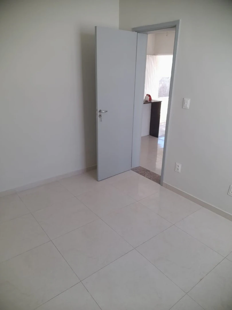 Casa com 2 quartos e 1 vaga de estacionamento — photo 5