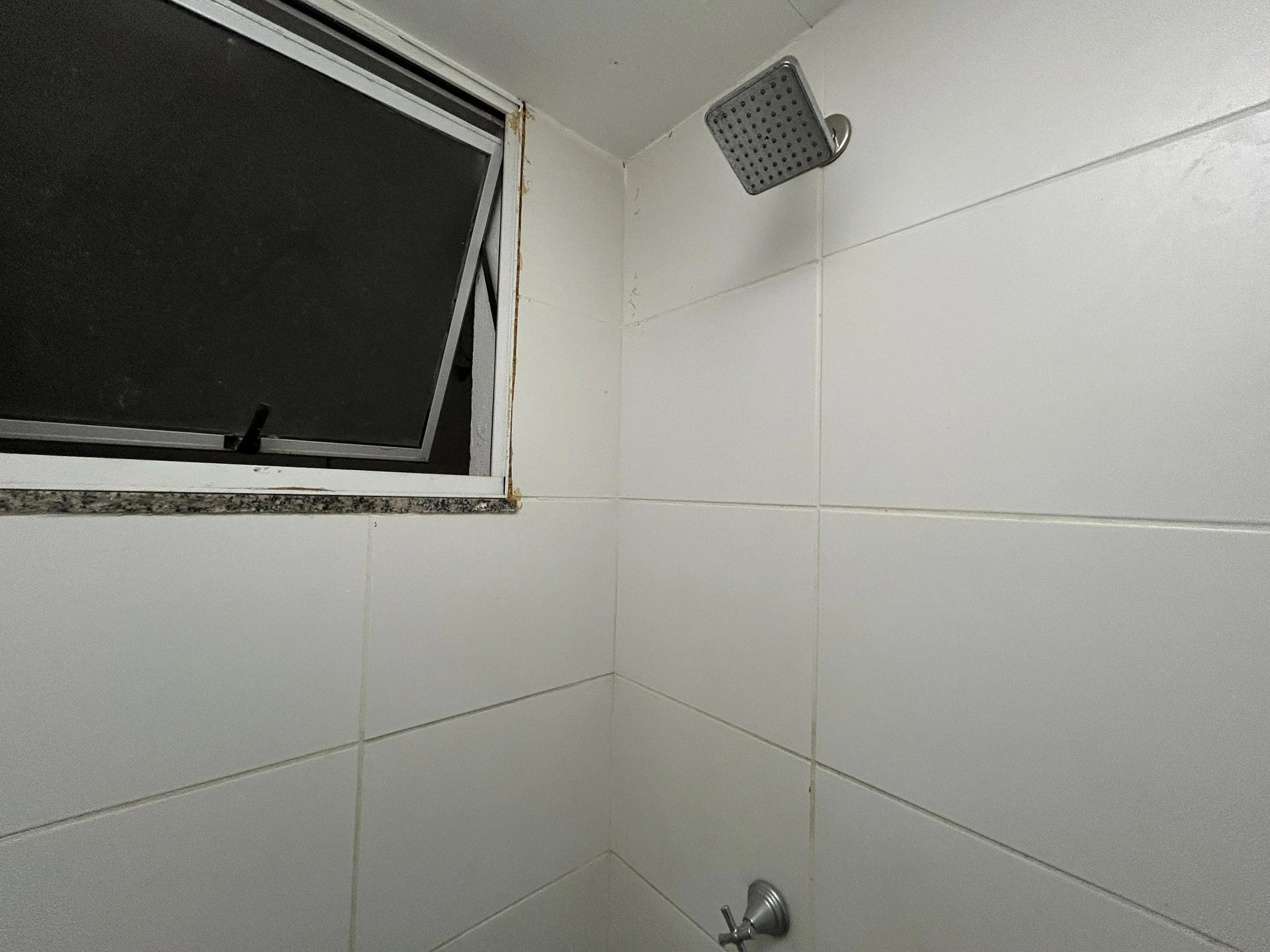 Apartamento sem mobília de 1 quarto com 2 banheiros — photo 32