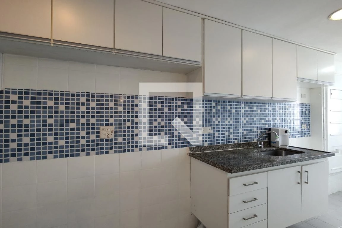 Панорамні вікна та 2 спальні: квартира 73 м² — photo 36