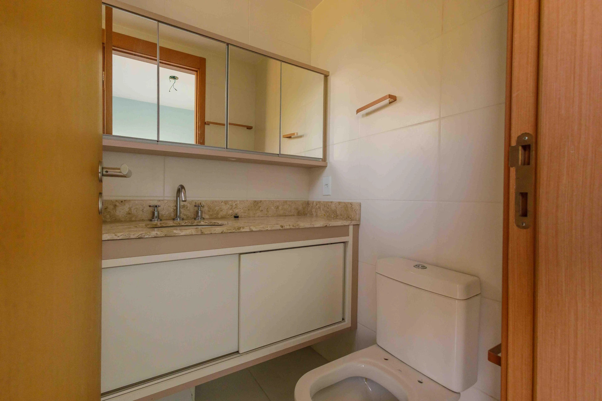 Apartment, 166 m², with a glass-enclosed balcony — photo 54