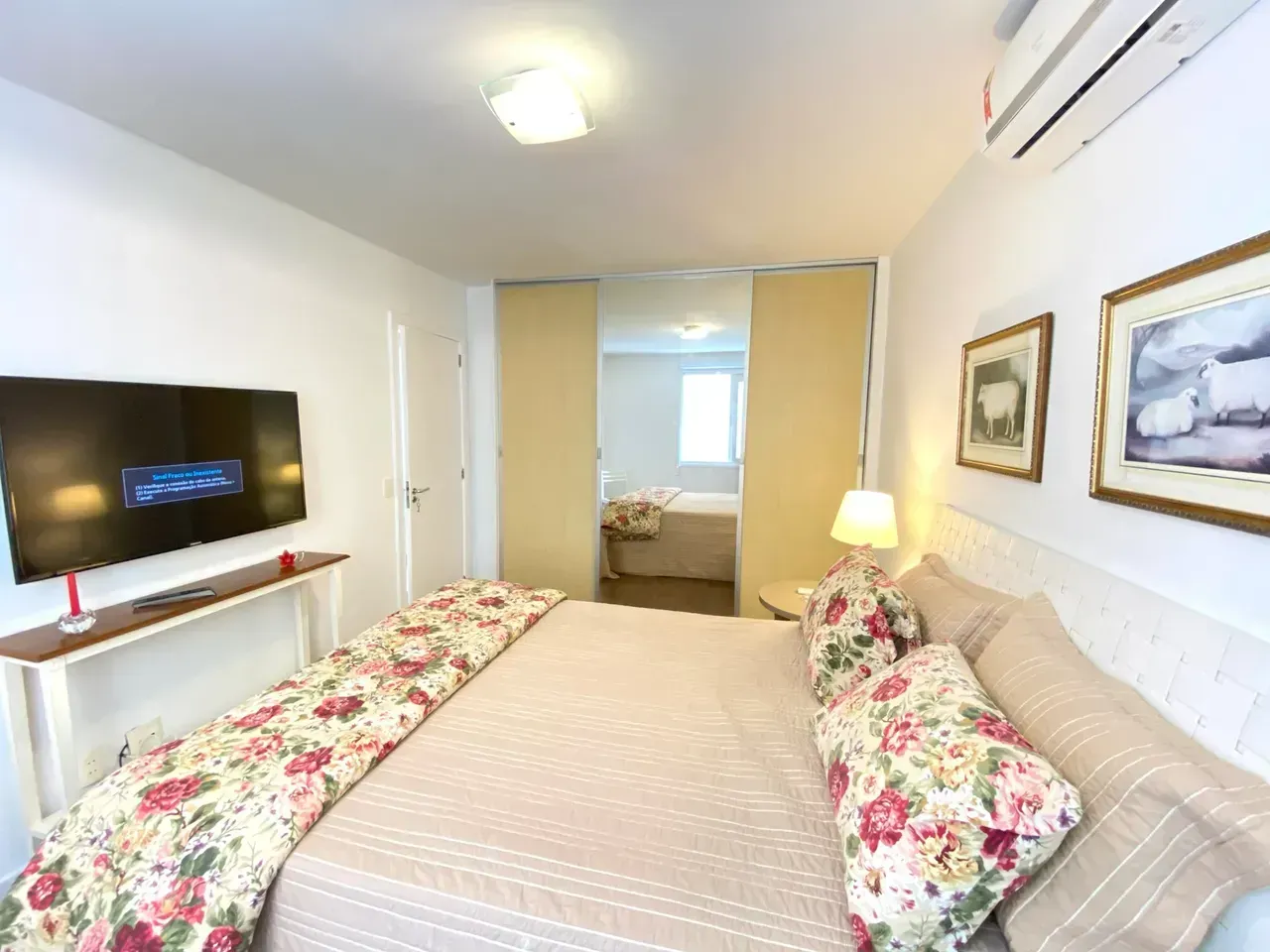 Furnished 2-bedroom apartment with 2 bathrooms — photo 14