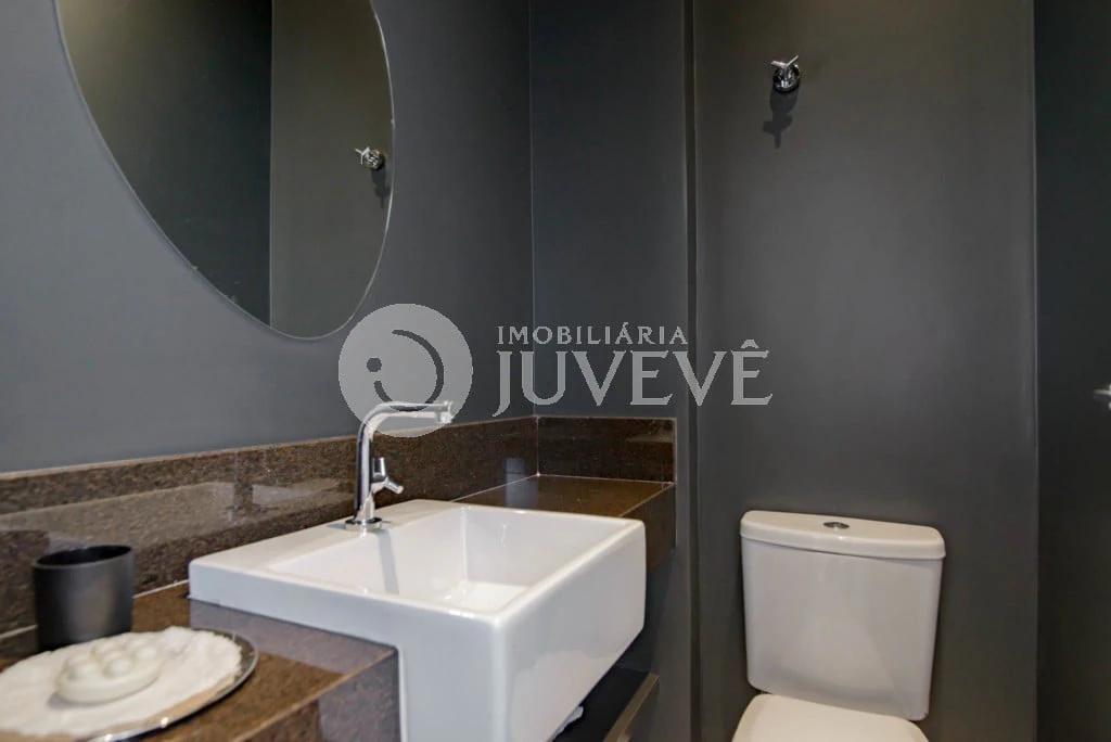 Furnished apartment, 104 m², with a glass-enclosed balcony — photo 26