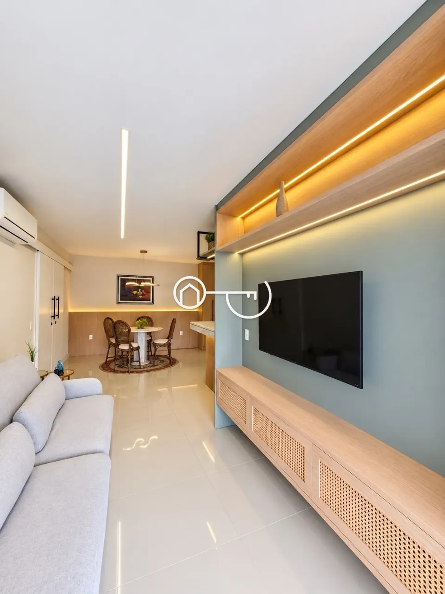 Furnished apartment, 93 m², with a mountain view — photo 35