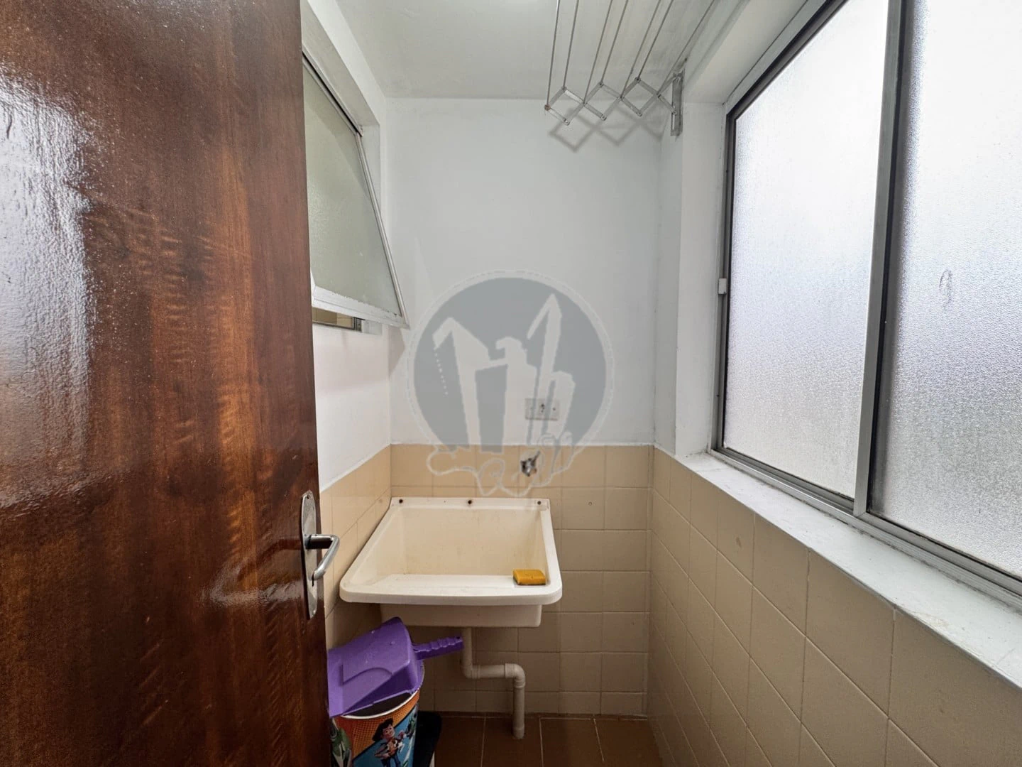 Деревянный пол или ламинат и 1 спальня: квартира 38 м² — photo 19