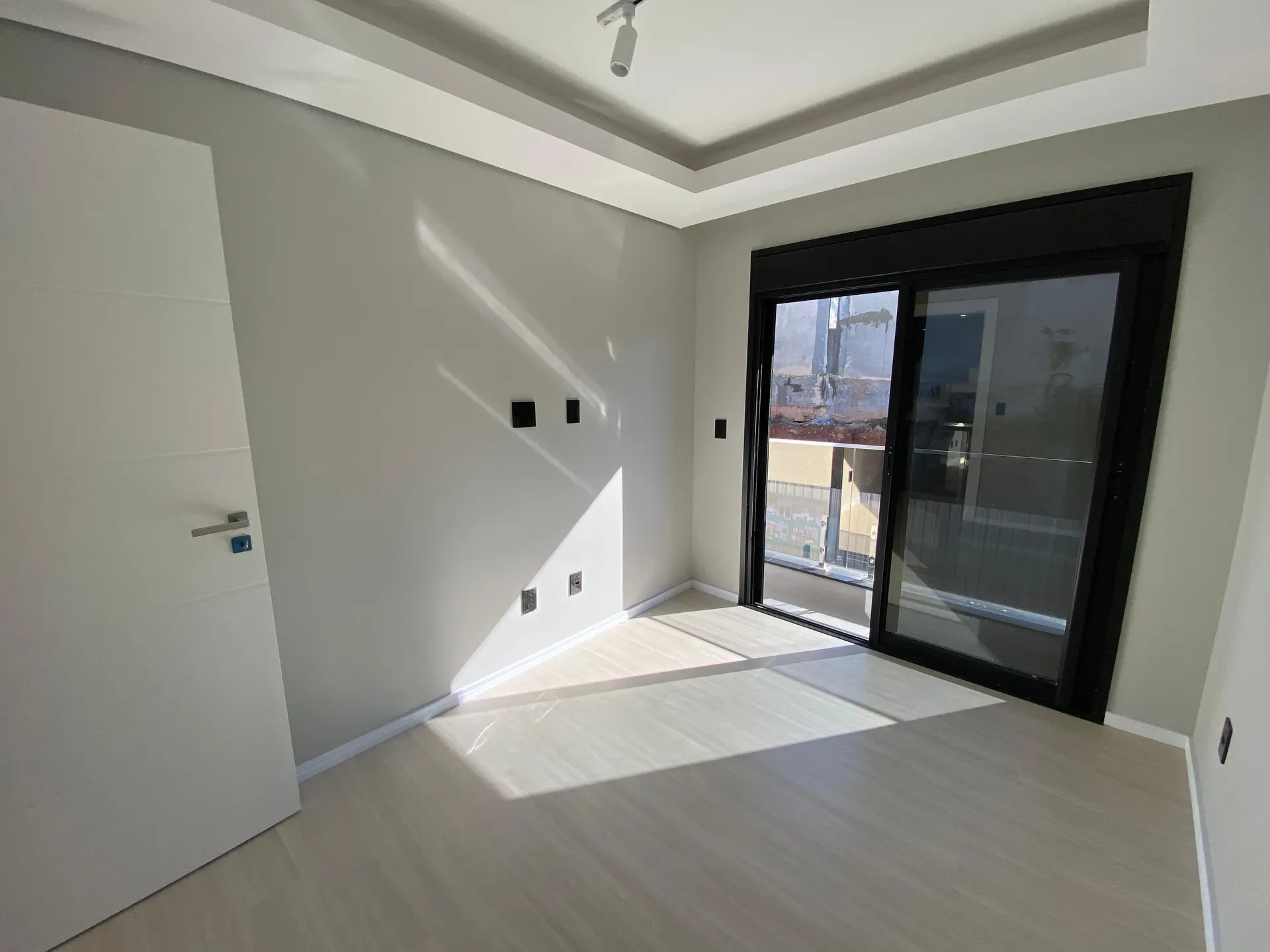 House in a gated community with 3 bedrooms and 5 baths — photo 27
