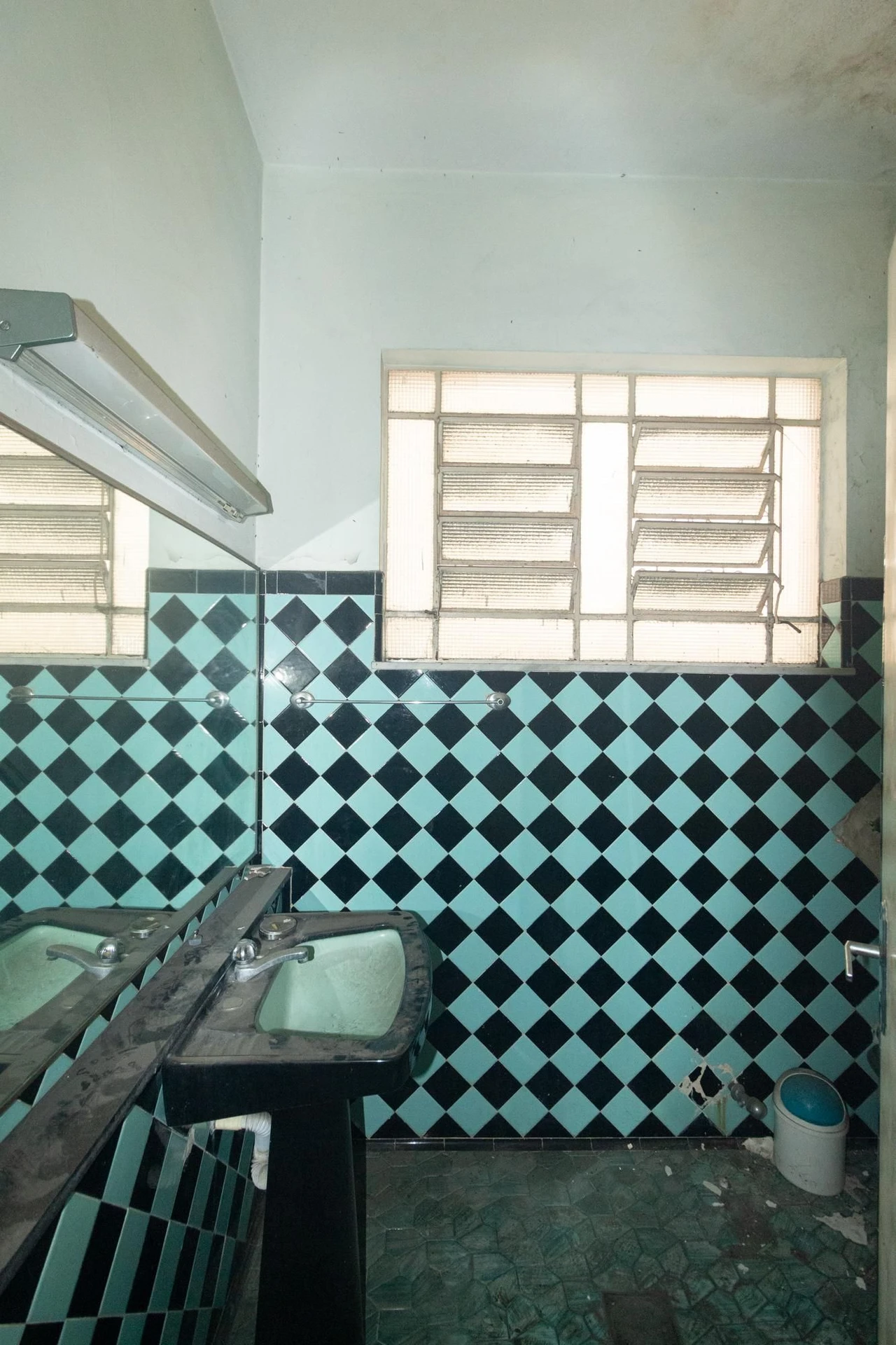 6 quartos e jardim: casa de 263 m² — photo 16