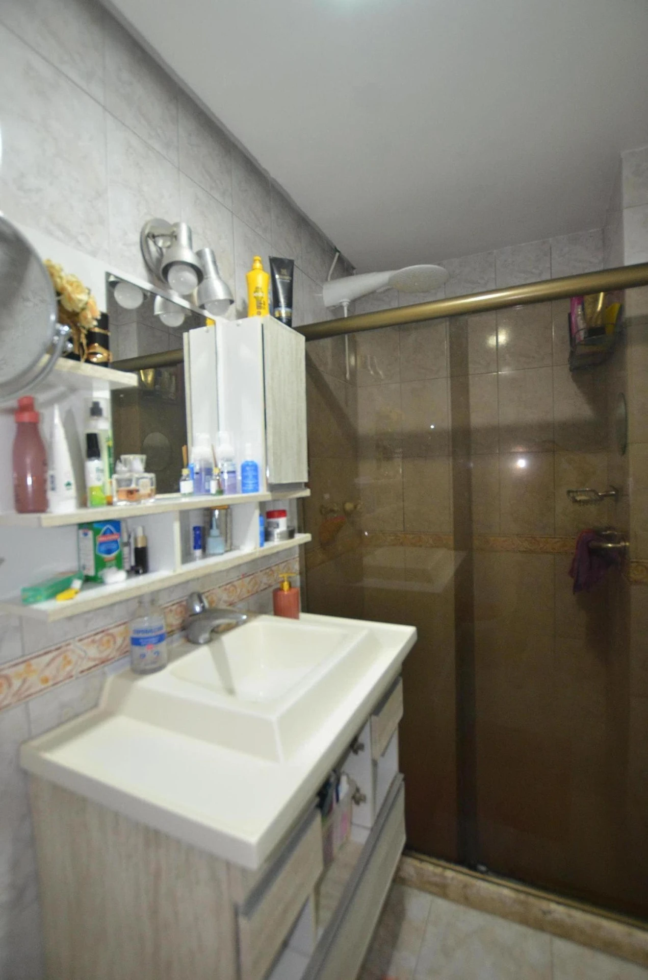 Furnished apartment, 126 m², with a grill on the balcony — photo 38