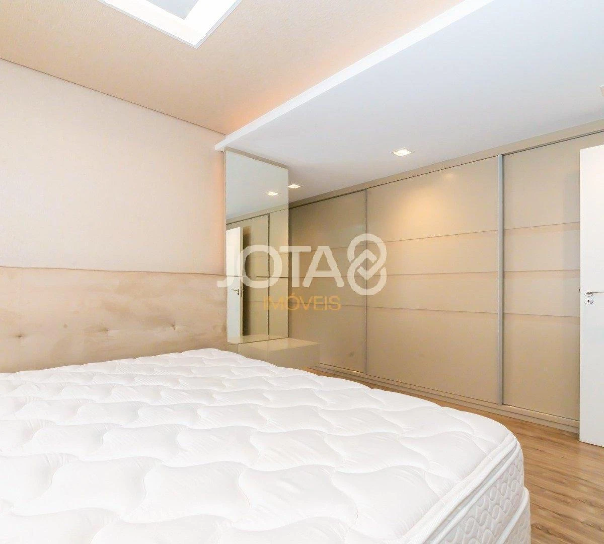 Furnished apartment, 79 m², with a home office — photo 10