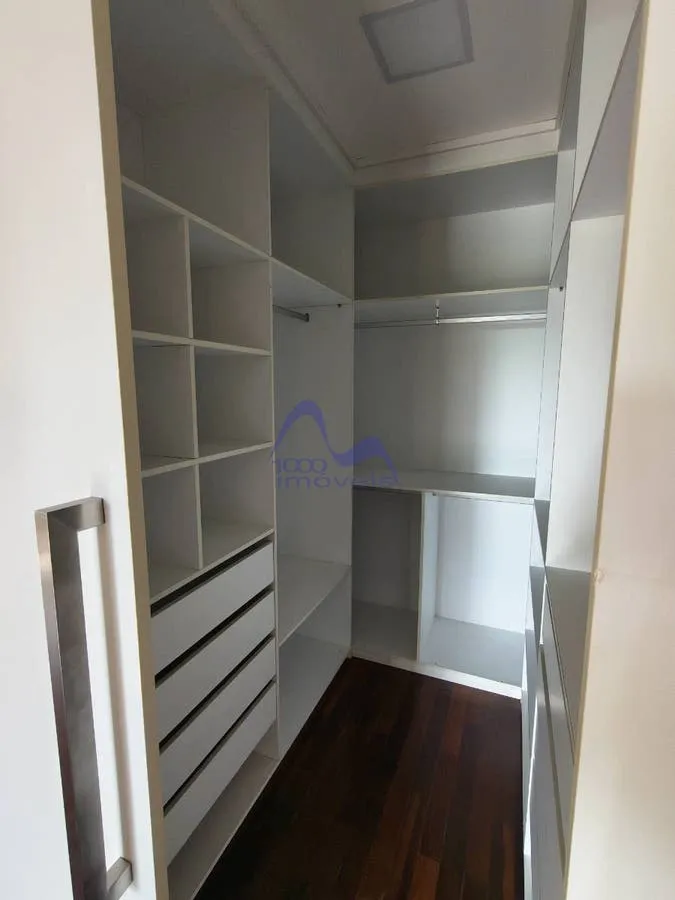 Apartment, 105 m², with a walk-in closet — photo 9