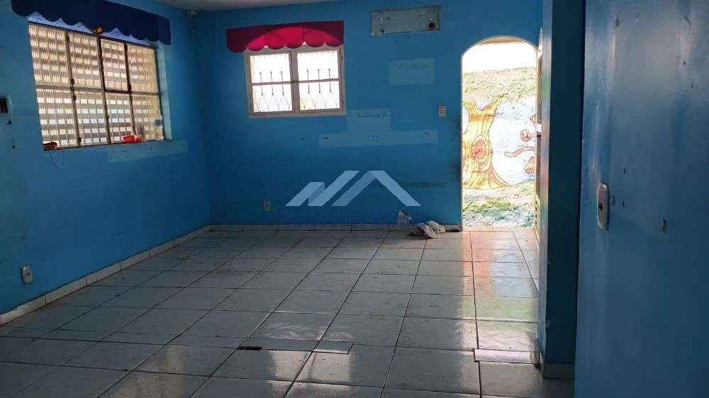 Casa de 4 quartos com 540 m² e varanda — photo 17