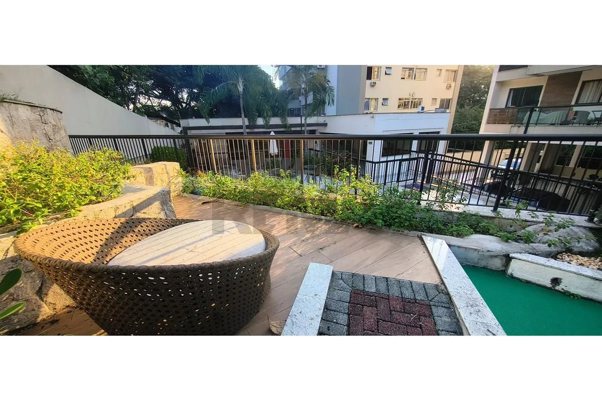 Penthouse with 3 bedrooms and a private pool on the terrace — photo 52