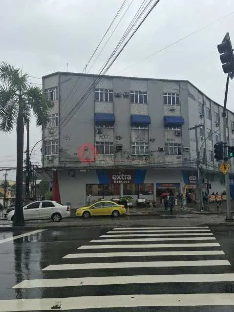 Apartamento com piso de madeira ou laminado, Brás de Pina — photo 15