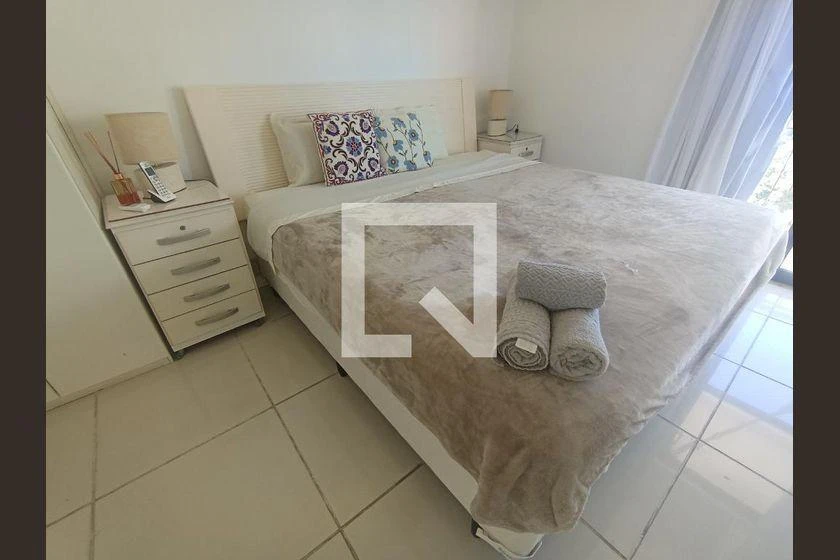 Furnished 70 m² apartment with 1 en-suite bedroom — photo 25