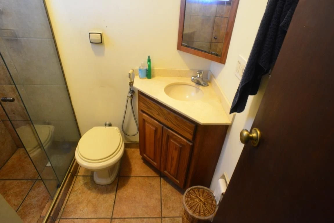 Casa mobiliada com 6 quartos e 5 suítes, com jardim — photo 27