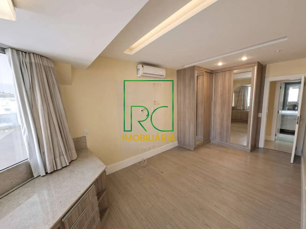 Apartamento de 300 m² com banheira e vista para a água — photo 12