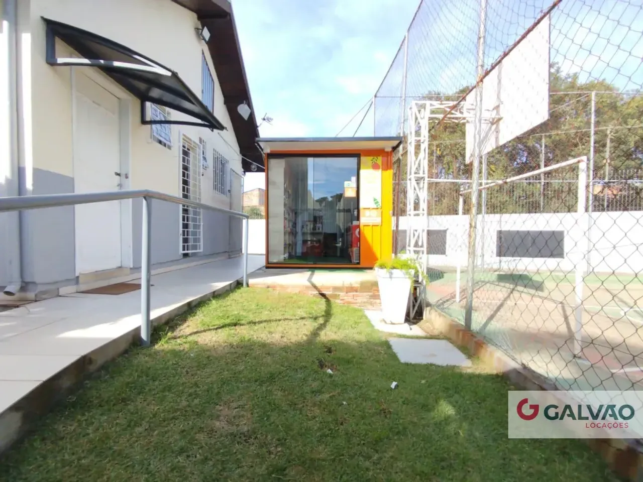 Apartamento térreo de 54 m² com armários na cozinha — photo 15