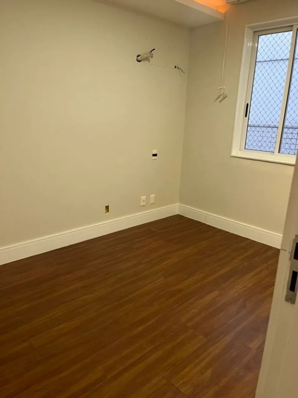 Casa com 3 quartos e 4 banheiros, varanda com churrasqueira — photo 9